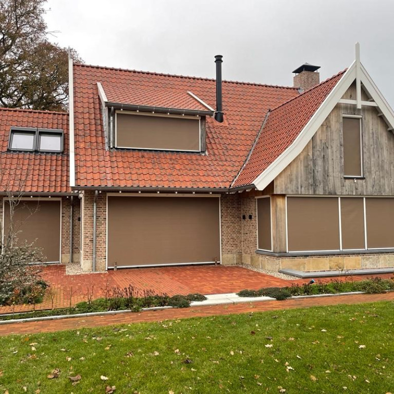 Vrijstaande woning met screens